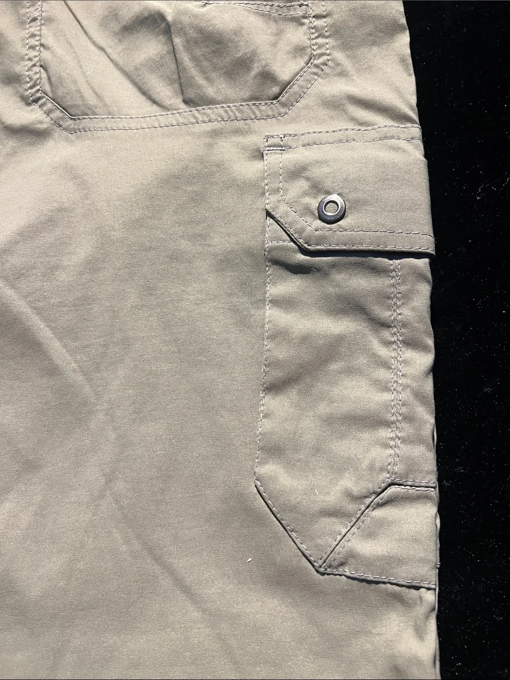Men's KUHL Casual Cargo Shorts in Light Khaki , used perfect condition - Picture 8 of 11